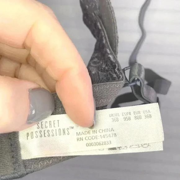 Secret Possessions I 36B - Picture 2 of 5